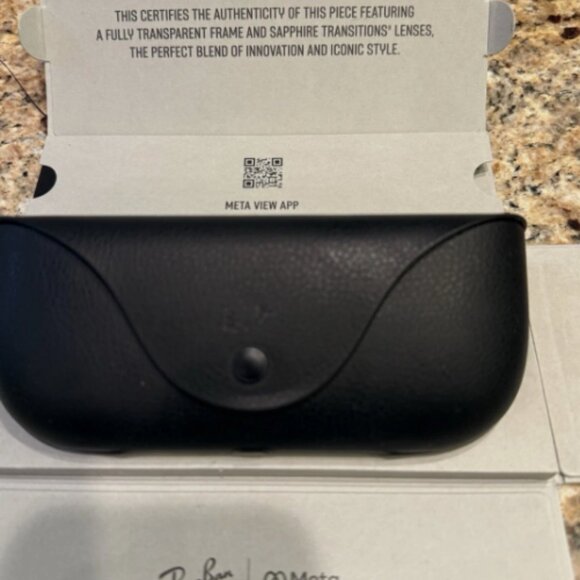 RAY-BAN | META WAYFARER LIMITED EDITION RW4006 Transitions Clear/Sapphire 50-22 - Picture 5 of 6